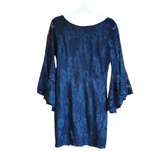 LuLu’s Black Lace Bell‑Sleeve Mini Dress L V‑Back Whimsygoth Party NYE Witchy - Picture 1 of 11